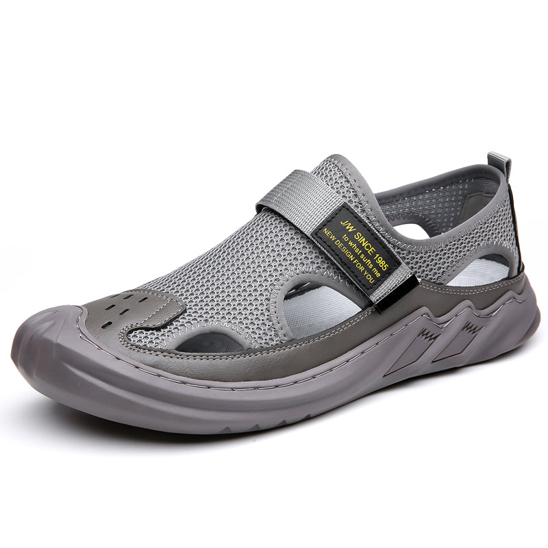 Unisex Lightweight Mesh Outdoor Sandals with Anti Slip Rubber Sole and Breathable Design