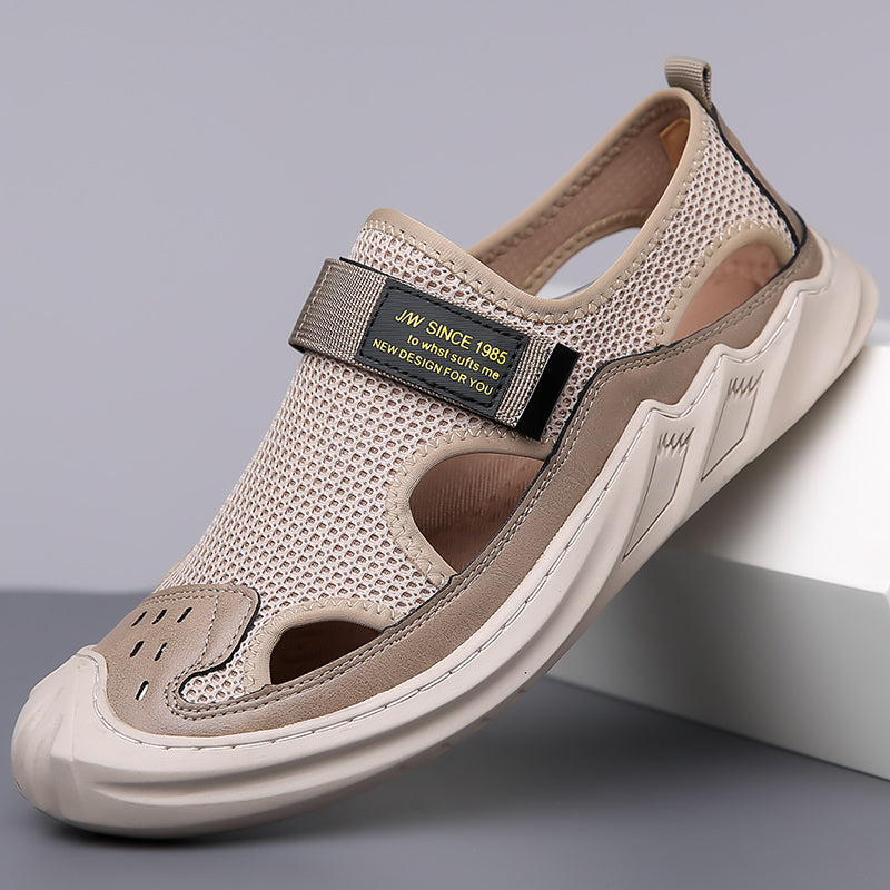 Unisex Lightweight Mesh Outdoor Sandals with Anti Slip Rubber Sole and Breathable Design