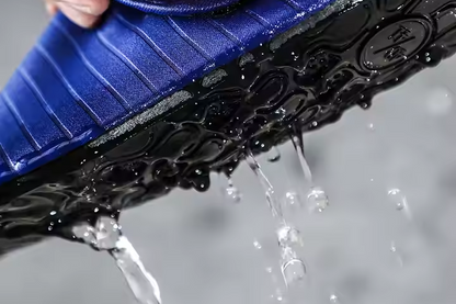 Quick drainage water shoes
